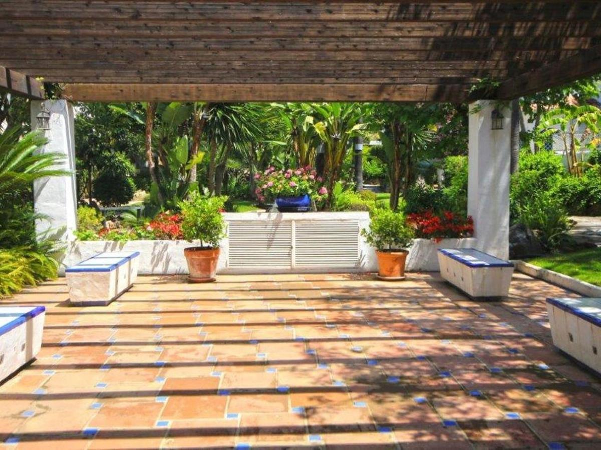 Belvilla By Oyo Golden Beach House Marbella Exterior photo